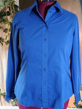 EUC New York & Company Sz Large Royal Blue Essential Stretch Button Down Blouse